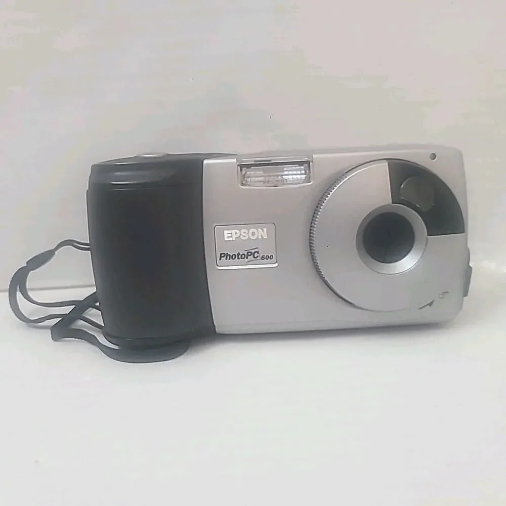Epson PhotoPC 600 Vintage Digital Camera Tested Working w Manual 1990s